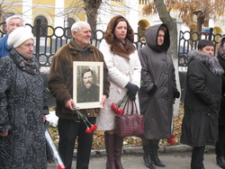 В храме во имя преподобного Сергия Радонежского установлена малая звонница