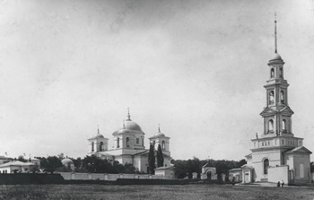 Саратовский Спасо-Преображенский монастырь. 1910-е годы. В центре — собор в честь Преображения Господня
