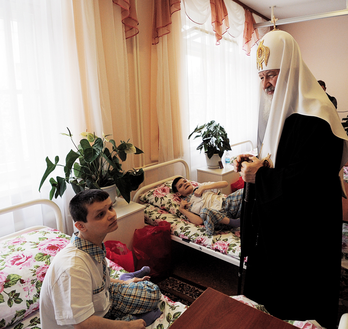 Посещение Центра социальной адаптации инвалидов «Филимонки». Пасха, 2012 год