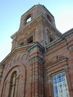 Колокольня Покровского храма г. Саратов, январь 2004 г.