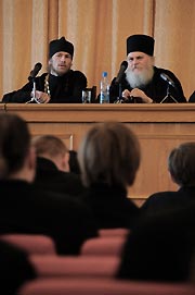 Игумен афонского монастыря Ватопед Ефрем встретился с учащимися Московских духовных школ