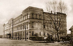 Здание Саратовской духовной семинарии в 1885–1918 годах
