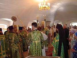 В Нижне-Воскресенском Иргизском мужском монастыре в Криволучье состоялось первое Архиерейское богослужение