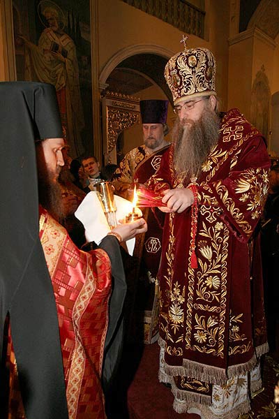 Благодатный огонь в Саратове, 2007 год