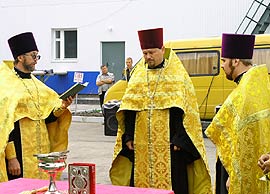 14 августа в рабочем поселке Лысые Горы было освящено место под строительство храма во имя святого великомученика Димитрия Солунского