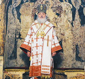 Светлая седмица, 2009 год. Божественная литургия в Успенском соборе Московского Кремля (фото: Виктор Корнюшин/ZERKALO)