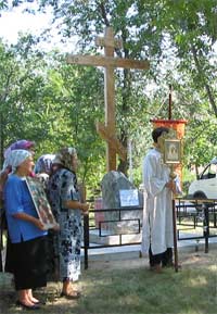 Памятный крест на месте будущего храма Пророка Божия Илии