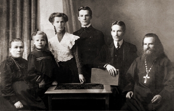 Семья Кармановых. 1910-е годы. Саратов