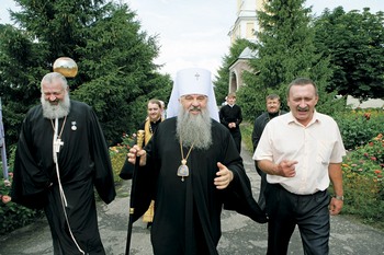 Владыка Варсонофий с земляками в г. Аткарске