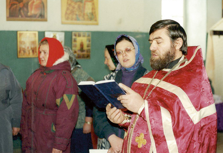 Благодарственный молебен после установки Распятия