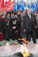 В Саратове прошли праздничные мероприятия, посвященные празднованию Дня Победы. В них приняло участие духовенство Саратовской епархии