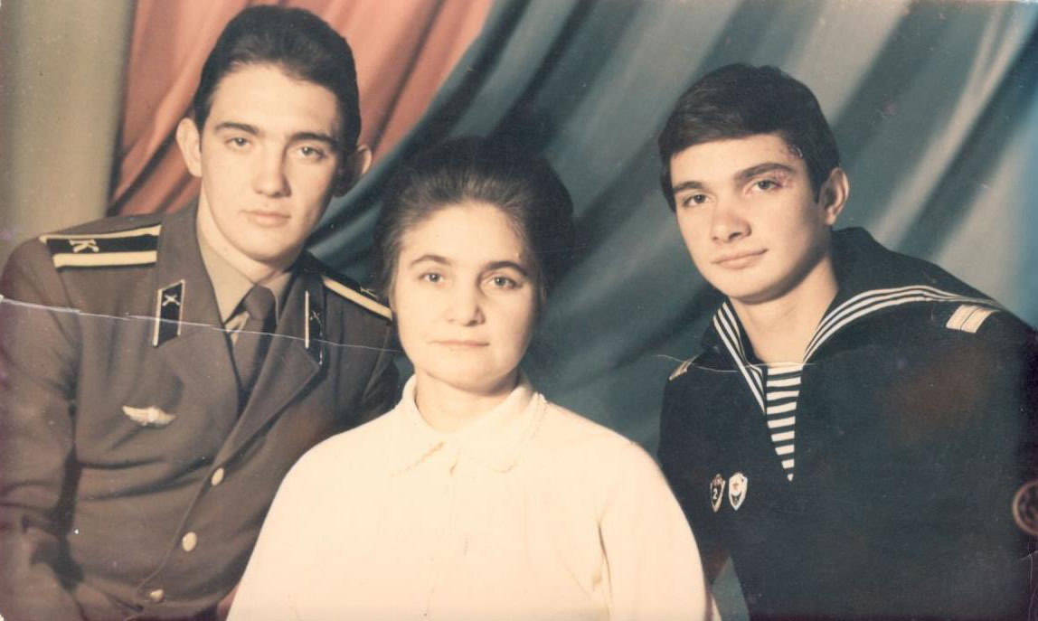 Декабрь 1983 г.