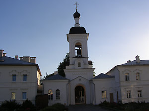 Полоцкий Спасо-Евфросиниевский женский монастырь. Надвратная колокольня