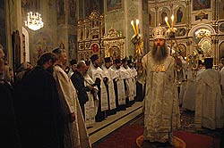 Епископ Саратовский и Вольский Лонгин совершил великую Рождественскую вечерню в храме в честь Покрова Пресвятой Богородицы г. Саратова