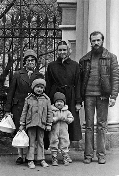 Первая Пасха после освобождения. Ленинград. 1983 год