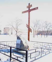 Памятный крест на месте закладки храма в честь пророка Божьего Илии