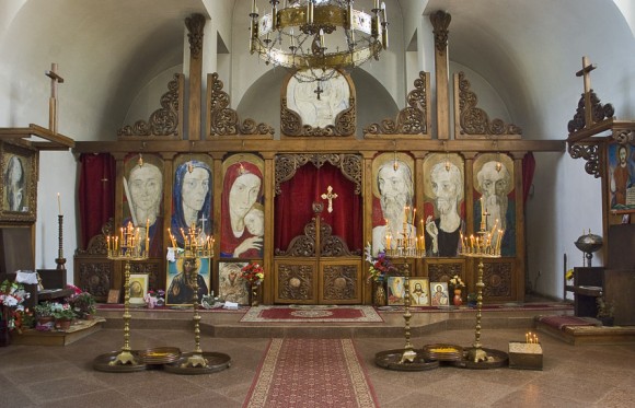 Иконостас «церкви» Ванги