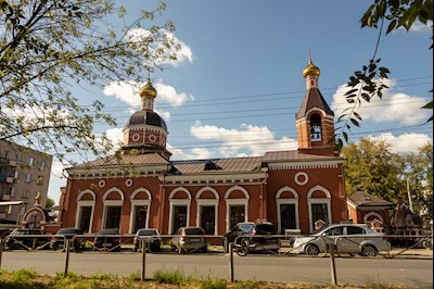 Митрополит Игнатий совершил Божественную литургию в Серафимовском храме г. Саратова