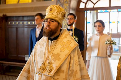 Митрополит Игнатий совершил таинство Венчания в Свято-Троицком кафедральном соборе г. Саратова