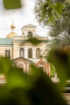 Митрополит Игнатий совершил Божественную литургию в Свято-Никольском мужском монастыре г. Саратова
