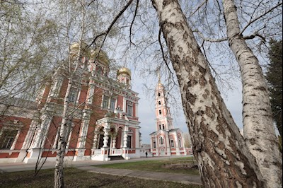 Митрополит Игнатий совершил Божественную литургию в Покровском соборе г. Саратова