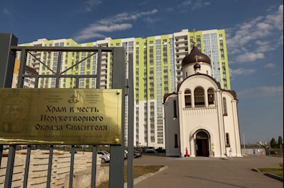Митрополит Игнатий совершил всенощное бдение в храме в честь Нерукотворного Образа Спасителя г. Саратова
