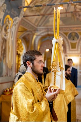 Митрополит Игнатий совершил таинство Венчания в Свято-Троицком кафедральном соборе г. Саратова
