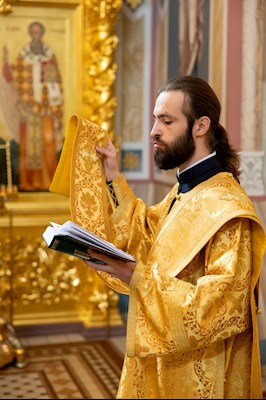 Митрополит Игнатий совершил таинство Венчания в Свято-Троицком кафедральном соборе г. Саратова