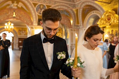 Митрополит Игнатий совершил таинство Венчания в Свято-Троицком кафедральном соборе г. Саратова
