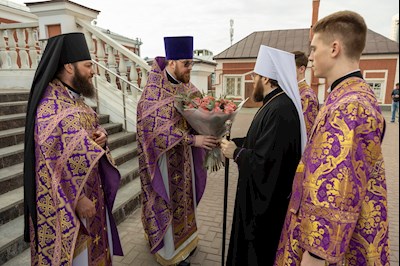 Митрополит Игнатий совершил Божественную литургию в Покровском соборе г. Саратова