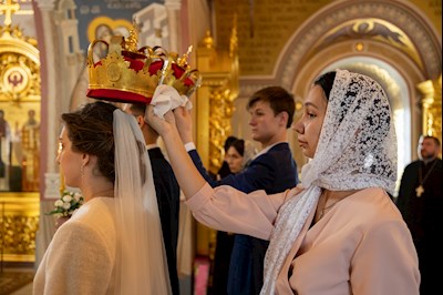 Митрополит Игнатий совершил таинство Венчания в Свято-Троицком кафедральном соборе г. Саратова