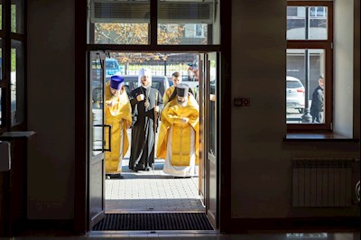Митрополит Игнатий совершил Божественную литургию в храме апостола и евангелиста Иоанна Богослова при СПДС