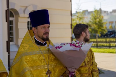 Митрополит Игнатий совершил Божественную литургию в соборном храме святителя Спиридона Тримифунтского г. Саратова