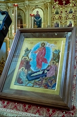 В Покровском соборе Саратова встретили ковчег с частицей мощей святого великомученика Пантелеимона