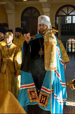 Митрополит Игнатий совершил Божественную литургию в храме апостола и евангелиста Иоанна Богослова при СПДС