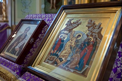 Митрополит Игнатий совершил Божественную литургию в Покровском соборе г. Саратова