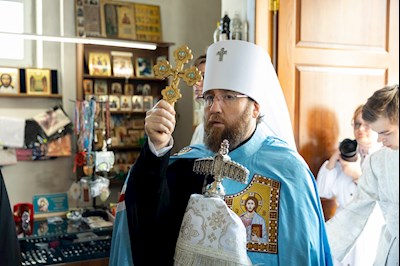 Митрополит Игнатий совершил всенощное бдение в храме в честь Нерукотворного Образа Спасителя г. Саратова