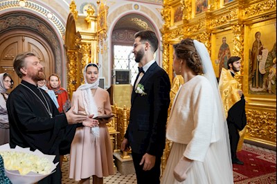 Митрополит Игнатий совершил таинство Венчания в Свято-Троицком кафедральном соборе г. Саратова
