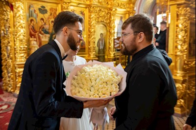 Митрополит Игнатий совершил таинство Венчания в Свято-Троицком кафедральном соборе г. Саратова