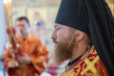 Митрополит Игнатий совершил Божественную литургию в Свято-Никольском мужском монастыре г. Саратова