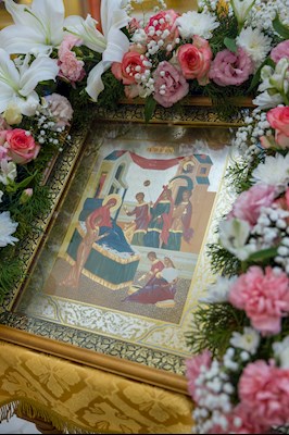 Митрополит Игнатий совершил Божественную литургию в соборном храме святителя Спиридона Тримифунтского г. Саратова