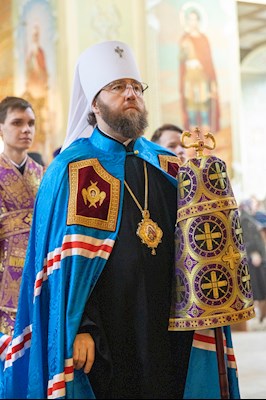 Митрополит Игнатий совершил Божественную литургию в Покровском соборе г. Саратова