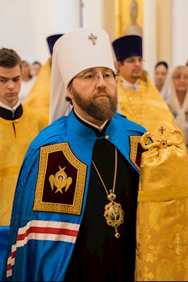 Митрополит Игнатий совершил Божественную литургию в университетском храме святых равноапостольных Мефодия и Кирилла