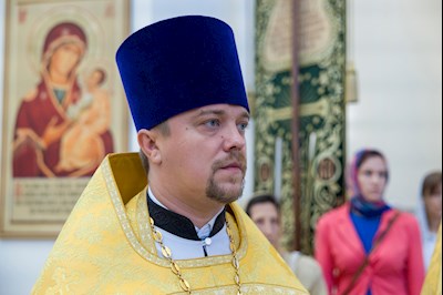 Митрополит Игнатий совершил Божественную литургию в соборном храме святителя Спиридона Тримифунтского г. Саратова