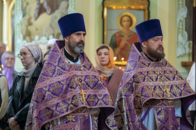 Митрополит Игнатий совершил Божественную литургию в Покровском соборе г. Саратова