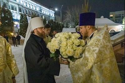 Митрополит Игнатий совершил ночное рождественское богослужение