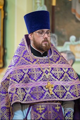 Митрополит Игнатий совершил Божественную литургию в Покровском соборе г. Саратова