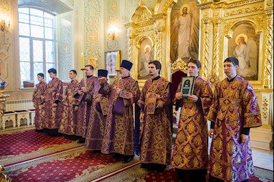 Митрополит Игнатий совершил всенощное бдение в Покровском соборе г. Саратова