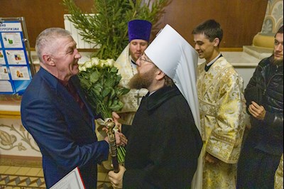 Митрополит Игнатий совершил ночное рождественское богослужение
