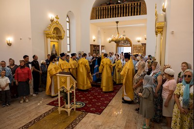 Митрополит Игнатий совершил Божественную литургию в университетском храме святых равноапостольных Мефодия и Кирилла